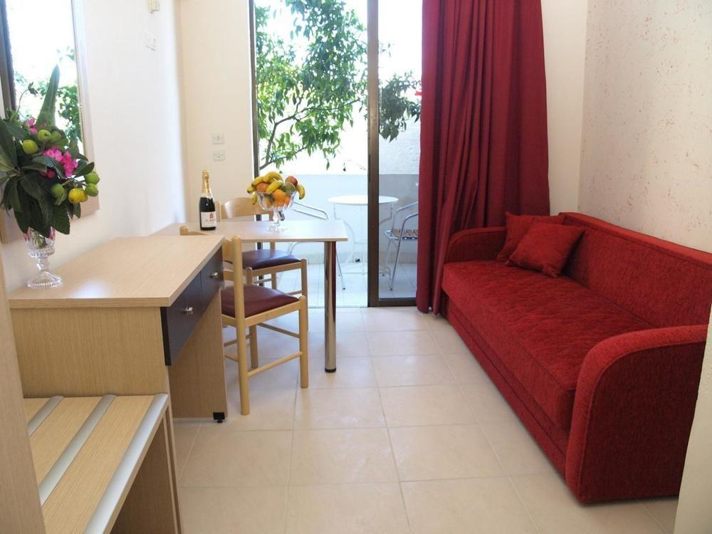 Anseli Hotel Kremasti  Bagian luar foto